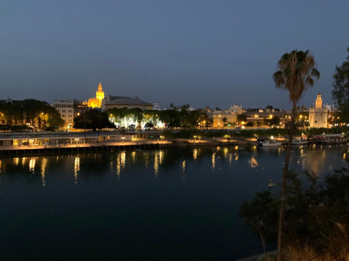 Betis Riverside Skyview By Valcambre Sevilla Exteriér fotografie